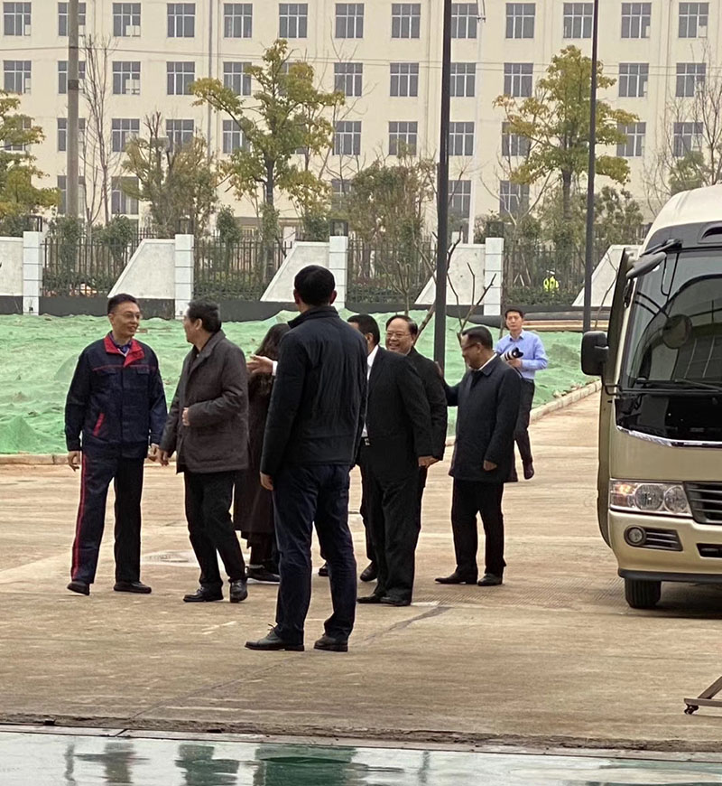 湖南省委書記杜家毫一行來華亞數控懷化生產基地視察 湖南省委書記杜家毫一行來華亞數控懷化生產基地視察