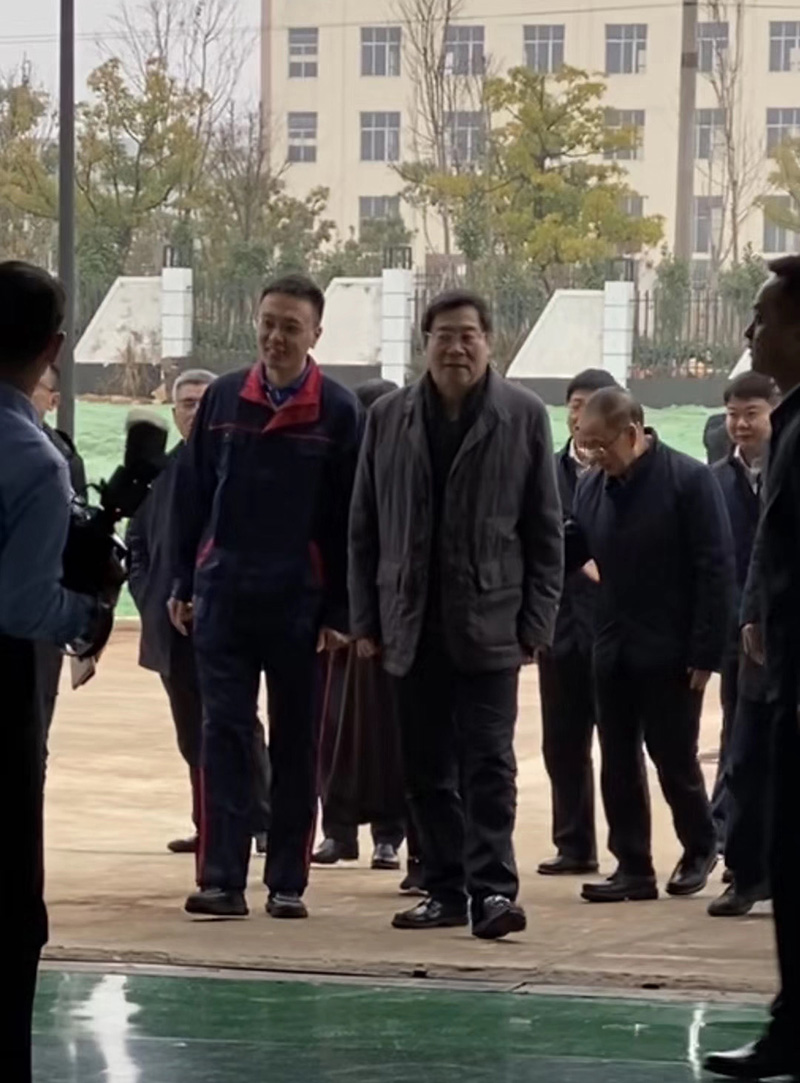 湖南省委書記杜家毫一行來華亞數控懷化生產基地視察 湖南省委書記杜家毫一行來華亞數控懷化生產基地視察